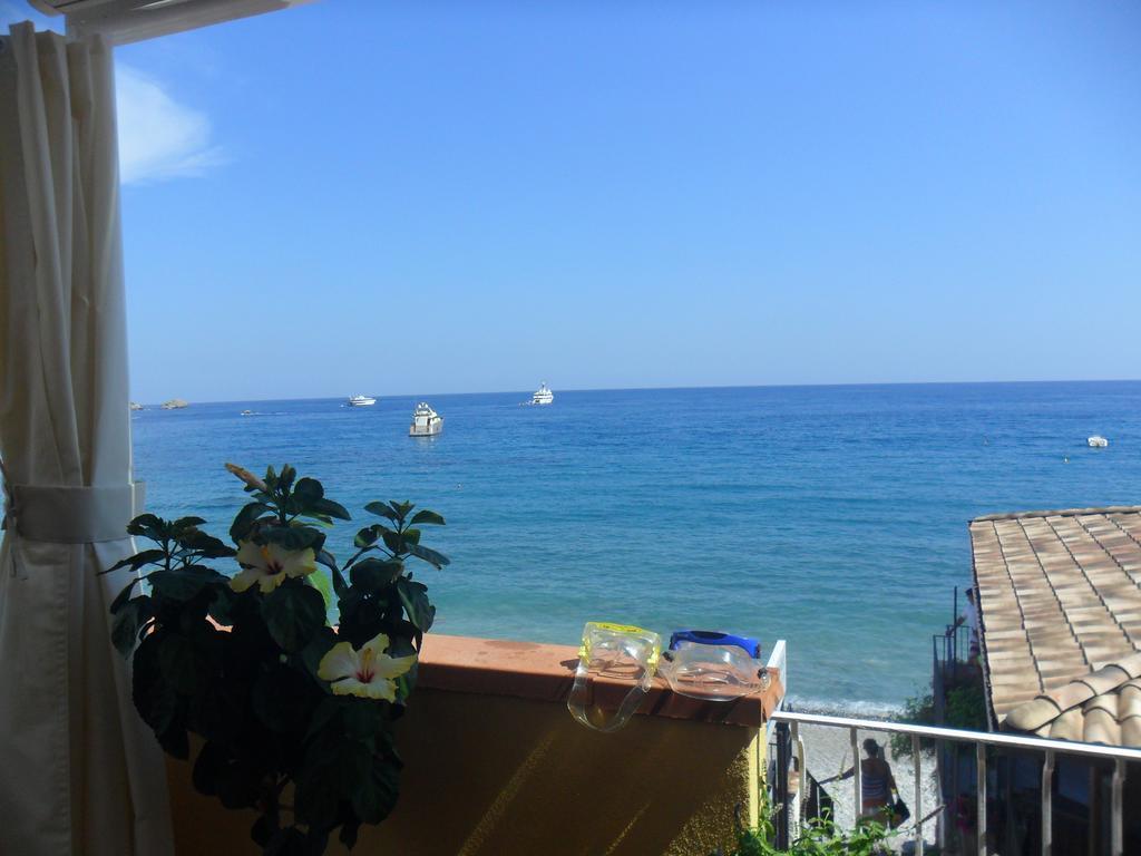 Beach Apartments Patrizia Taormina Eksteriør billede